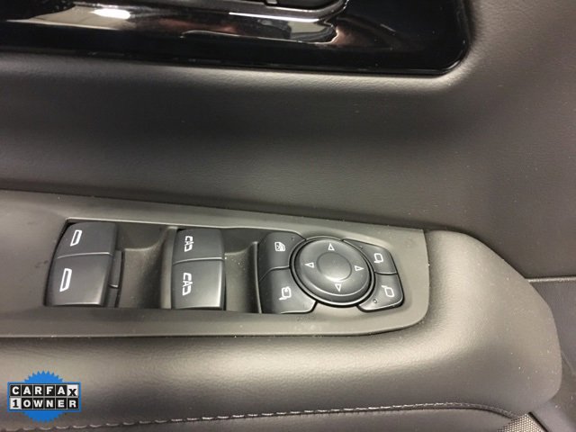 Used 2025 Chevrolet Suburban Z71 w/ Comfort Package image 39