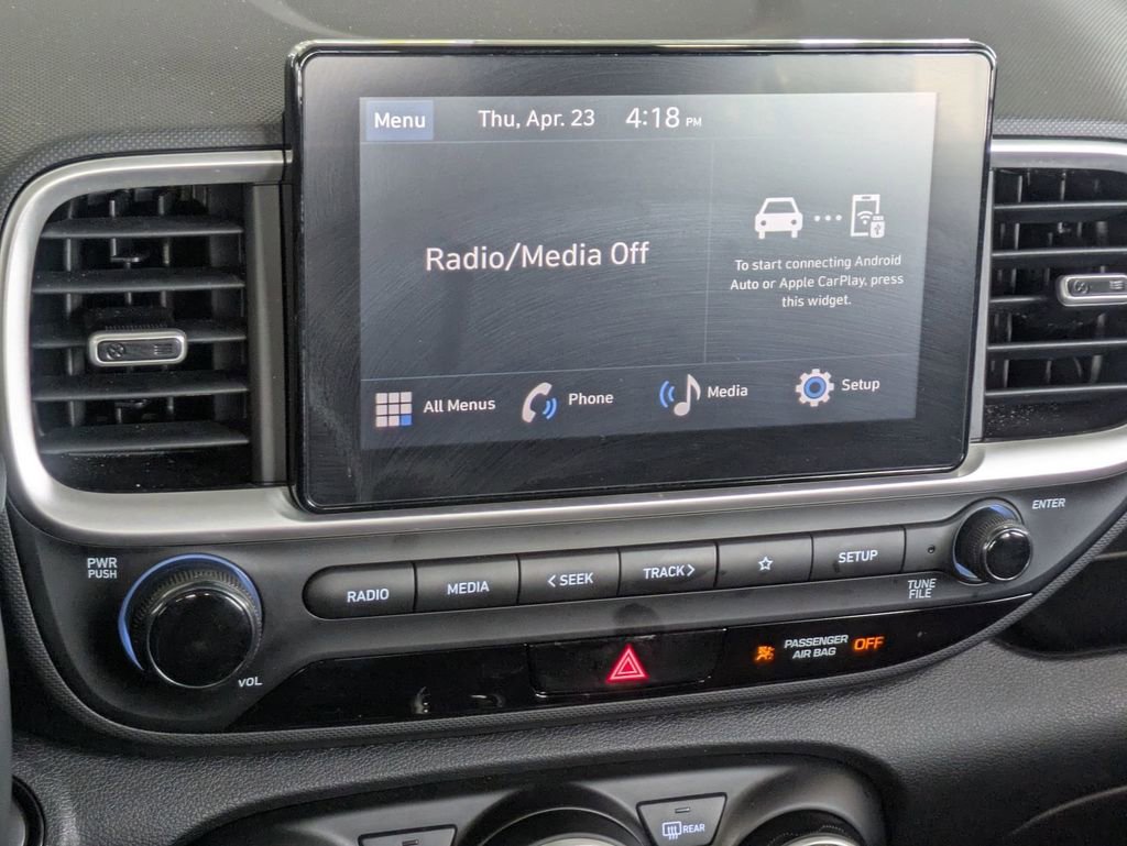 Used 2025 Hyundai Venue SEL FWD image 18