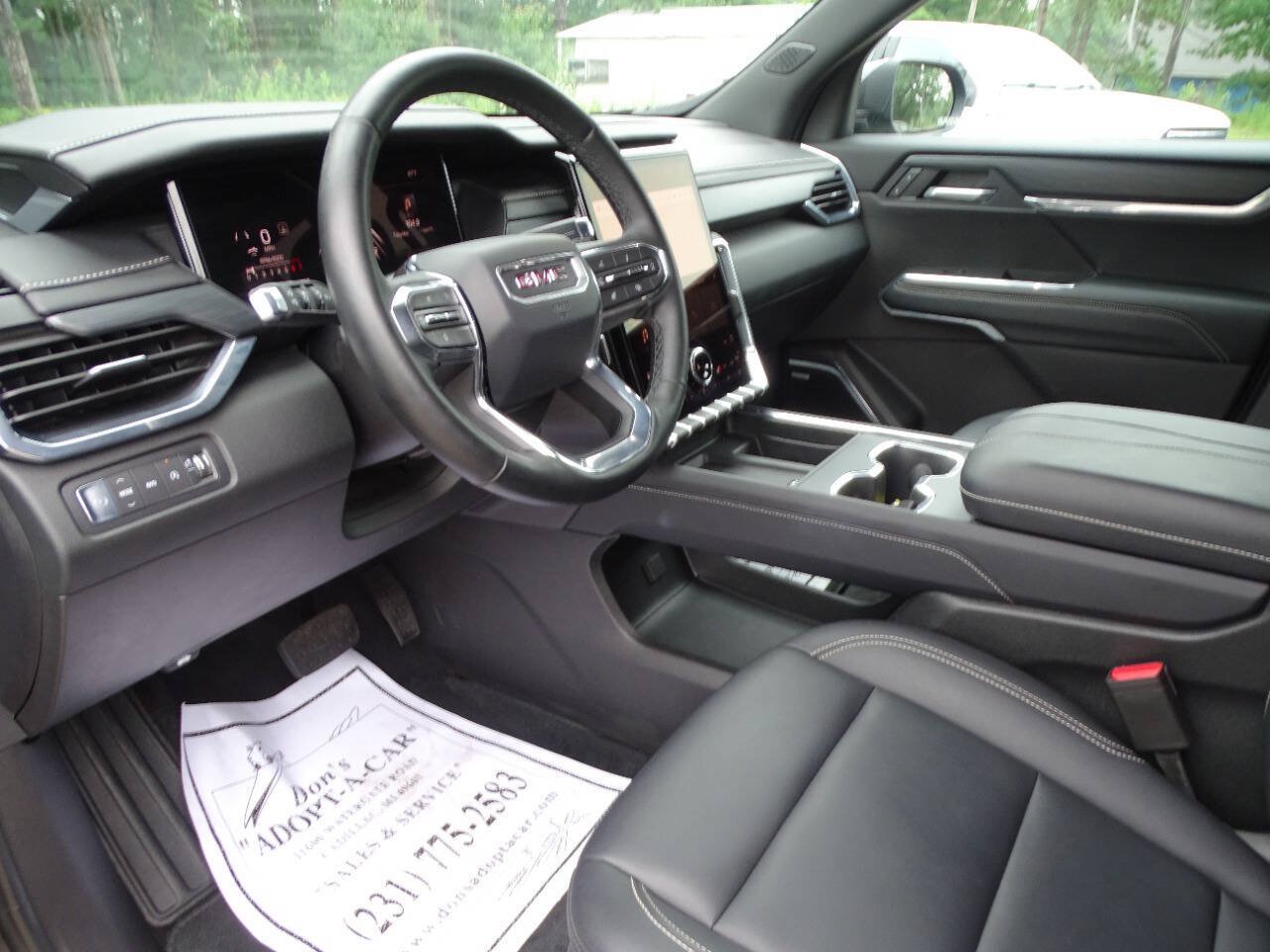 Used 2025 GMC Acadia AWD Elevation w/ Elevation Premium Package image 12