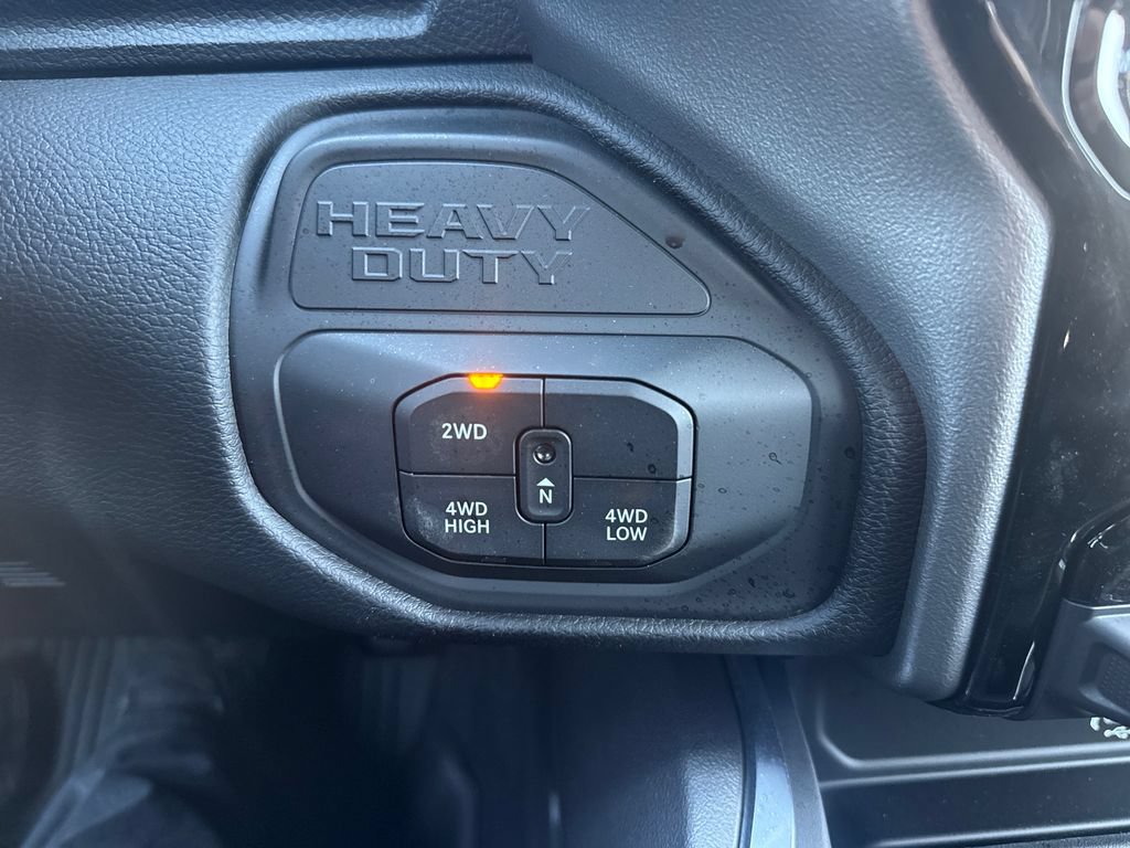 New 2026 RAM 2500 Laramie w/ Night Edition AWD/4WD image 20