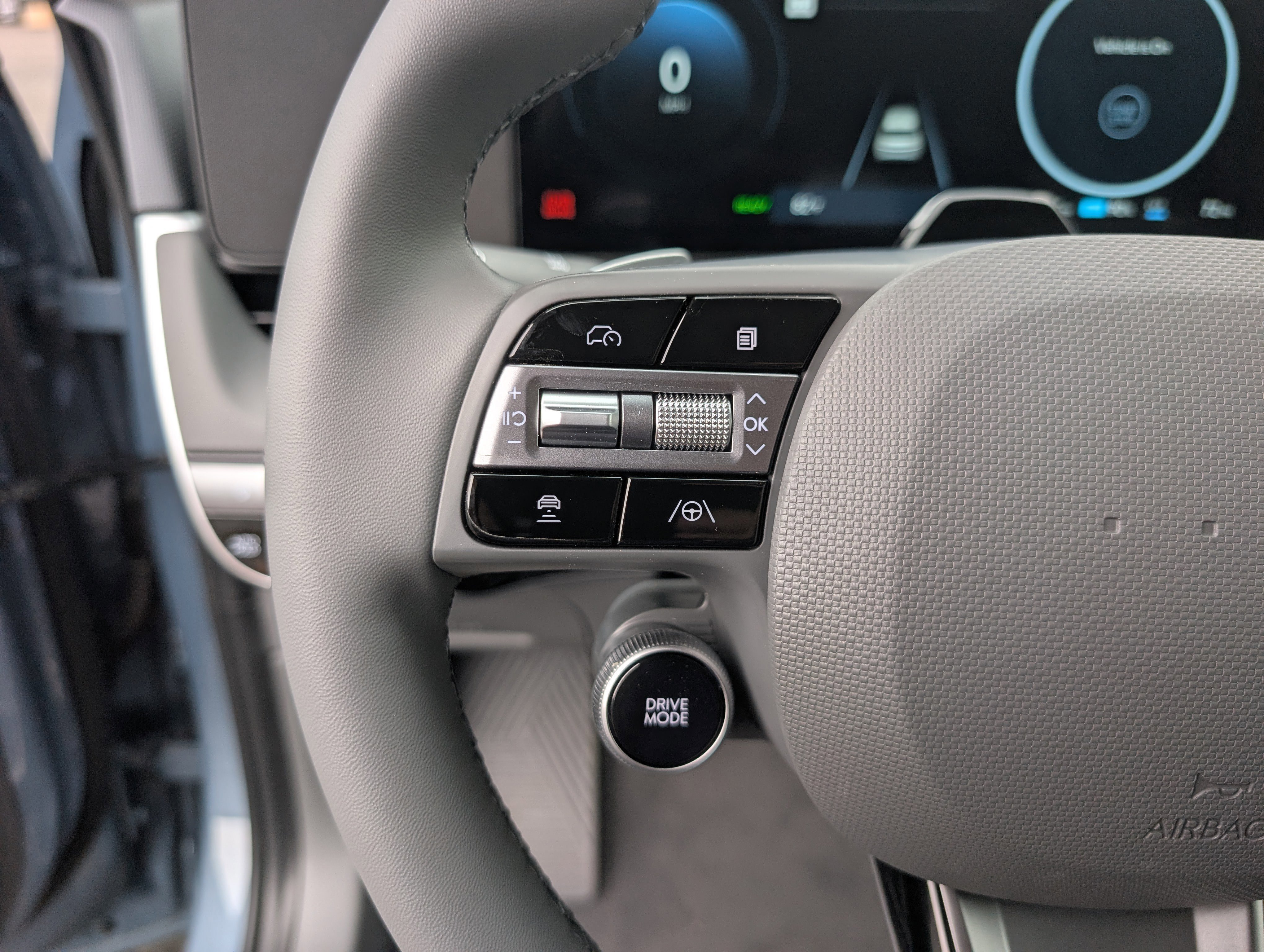 New 2025 Hyundai Ioniq 5 SEL image 24