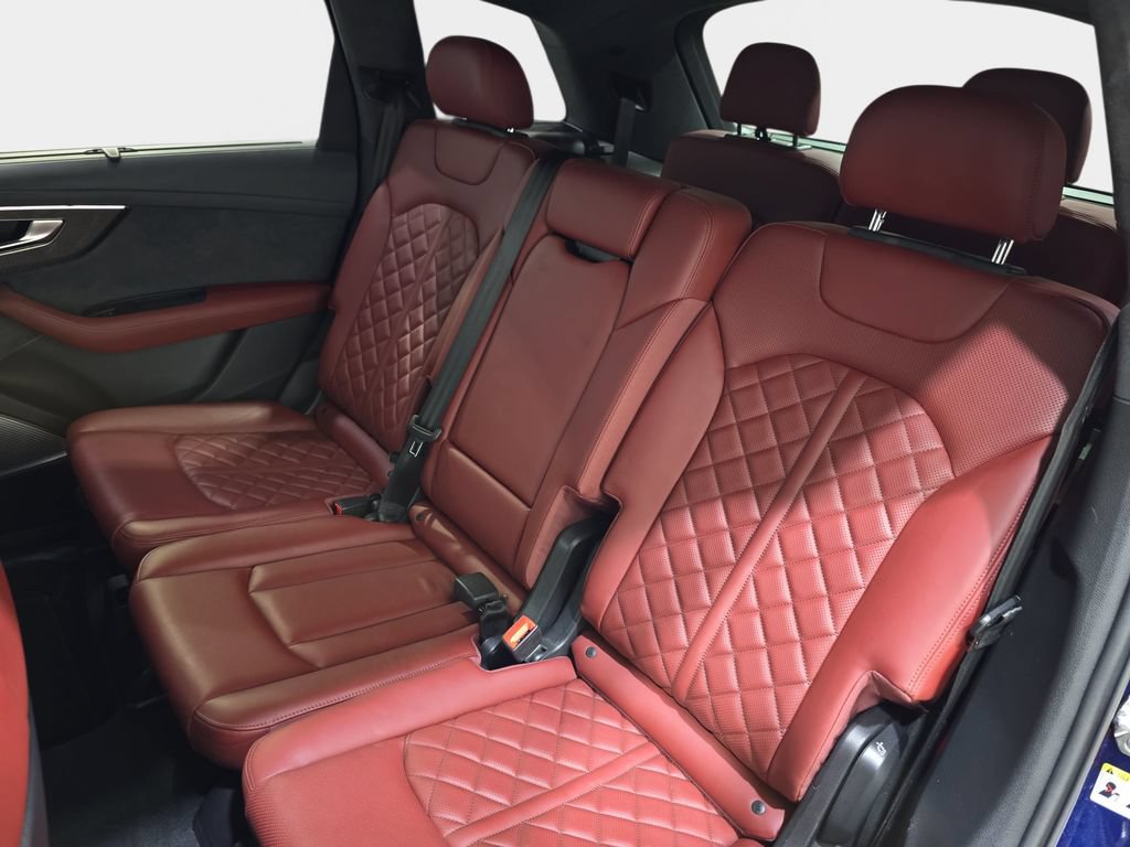 Used 2023 Audi SQ7 Prestige w/ Sport Package AWD/4WD image 14
