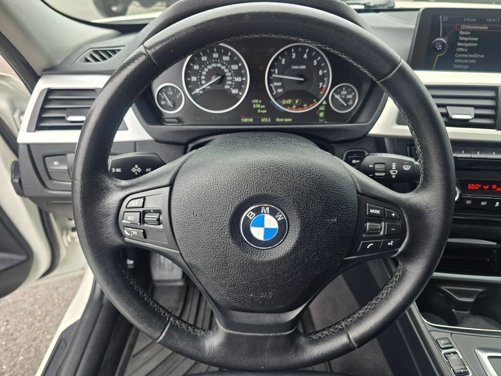 Used 2013 BMW 328i xDrive Sedan AWD/4WD image 21