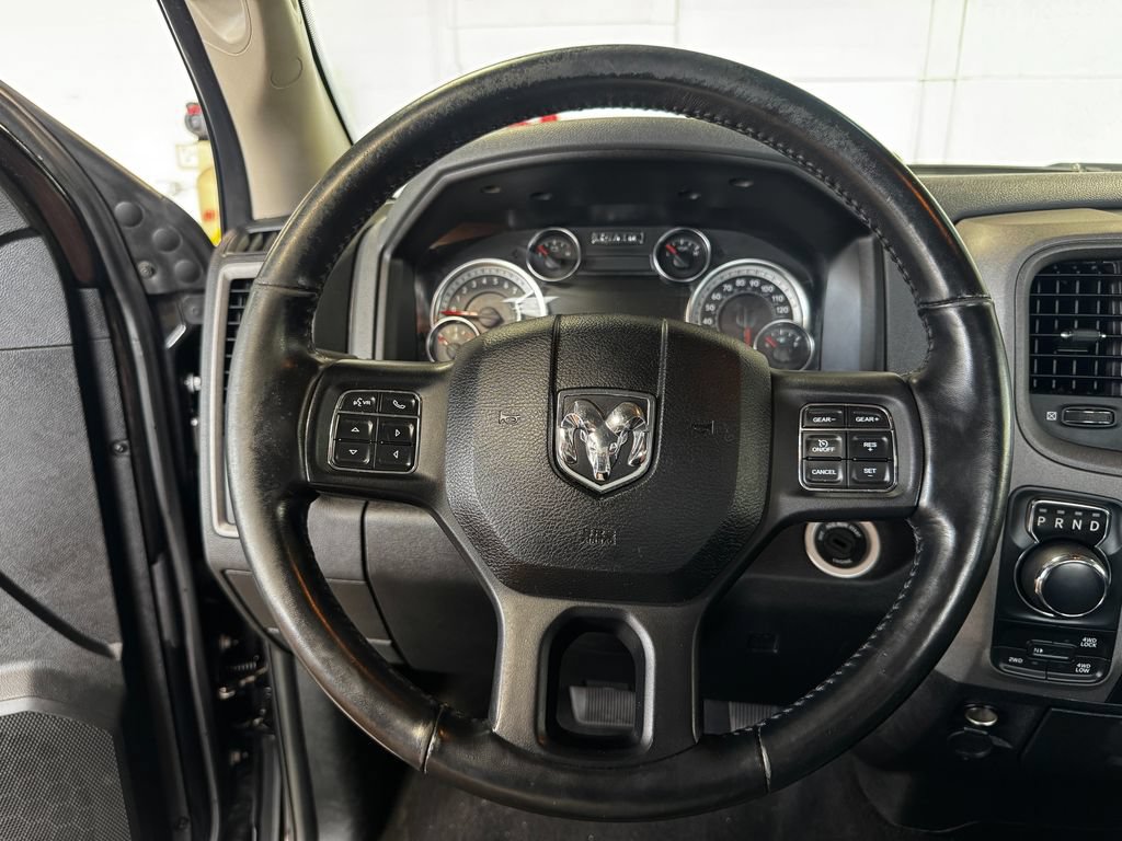 Used 2019 RAM 1500 Express w/ Wheel & Sound Group AWD/4WD image 14