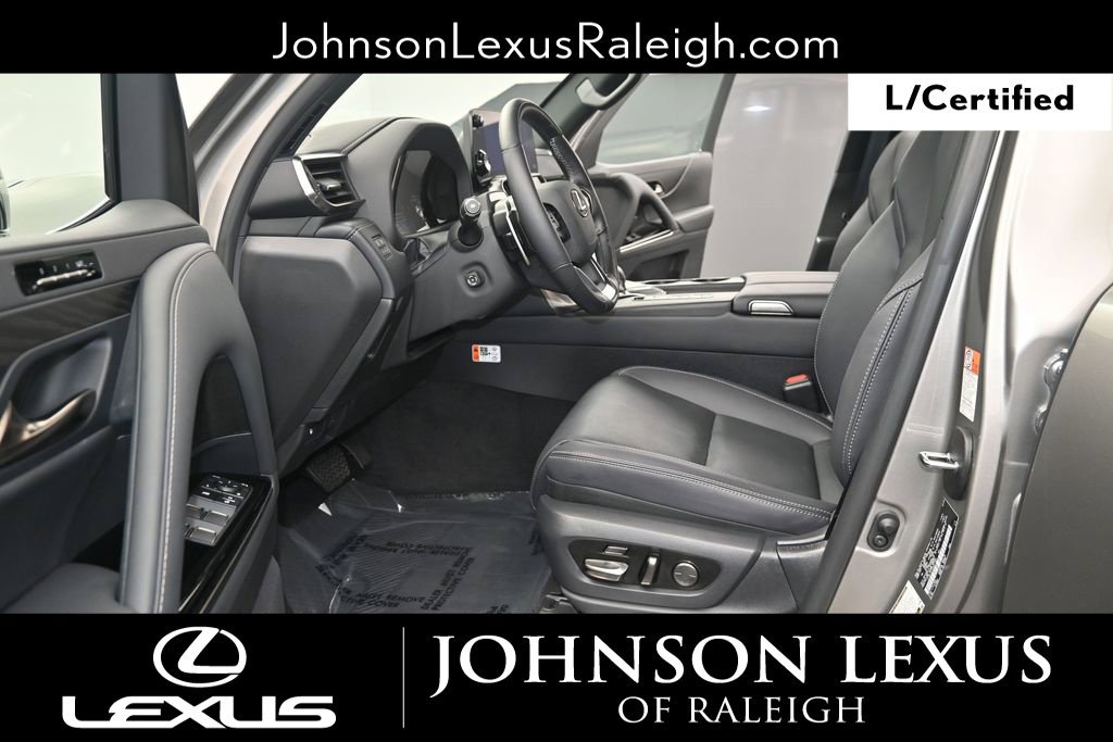 Certified 2025 Lexus LX 700h Luxury AWD/4WD image 13