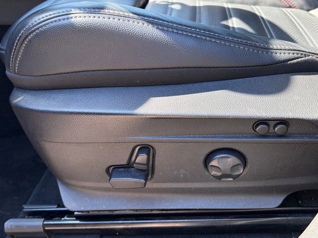 Used 2024 Alfa Romeo Stelvio AWD image 21