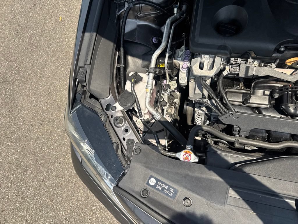 Used 2020 Toyota Camry SE FWD image 27
