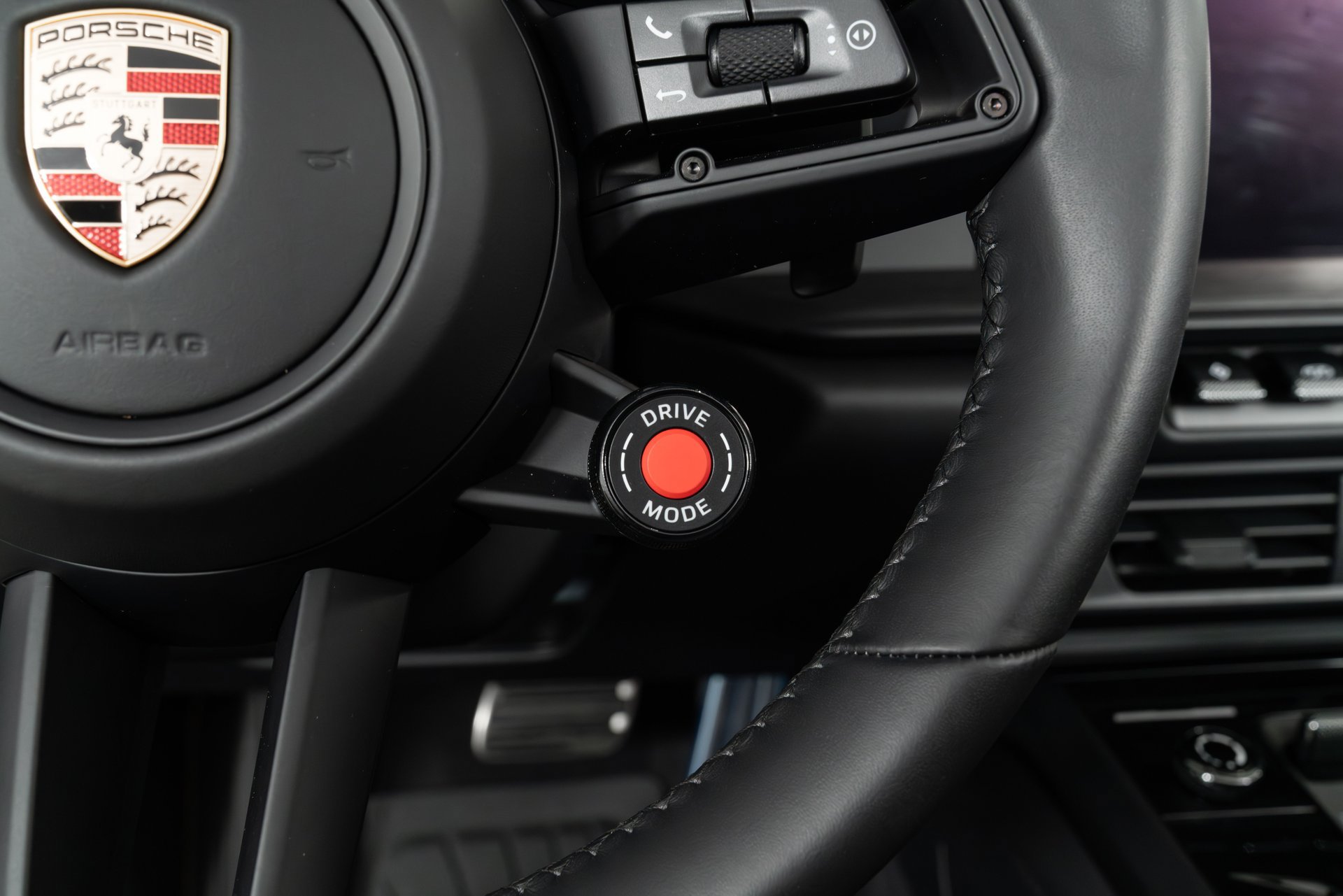 Used 2025 Porsche 911 Targa 4 GTS image 25