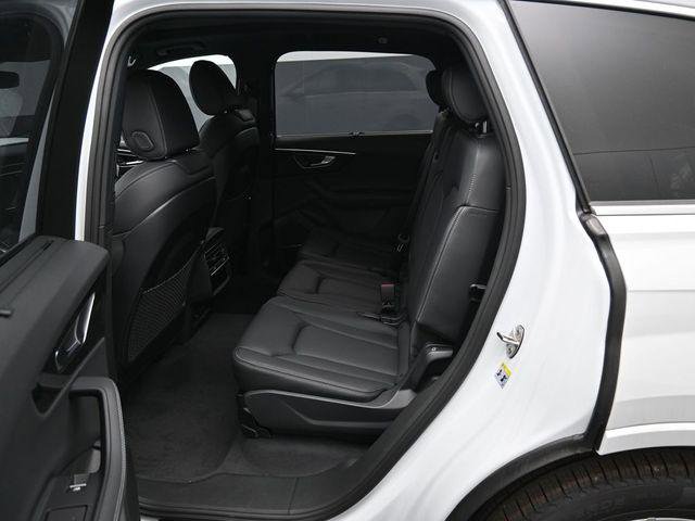New 2026 Audi Q7 3.0T Prestige image 11