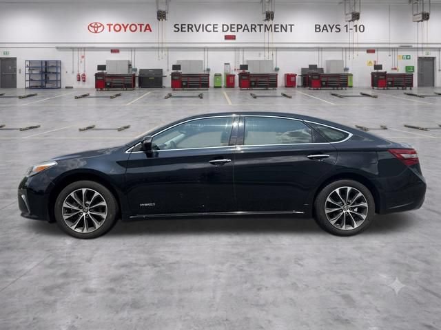 Used 2018 Toyota Avalon XLE Premium FWD image 5