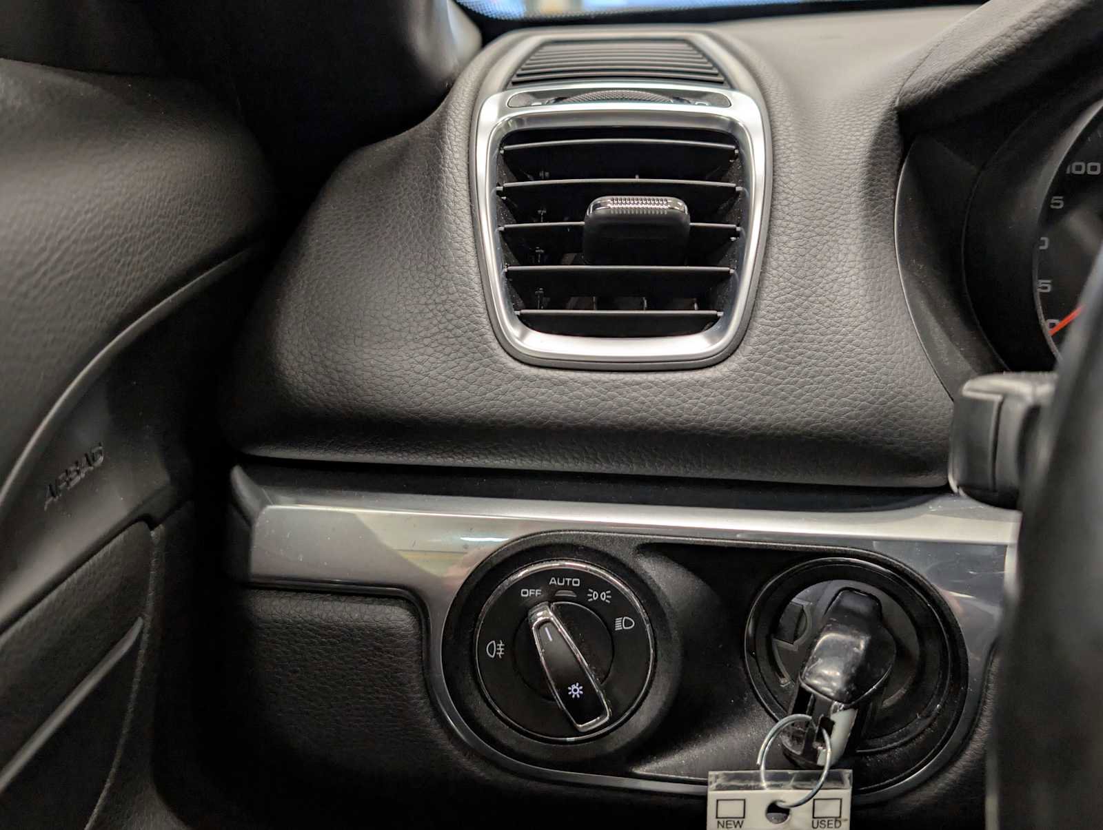 Used 2016 Porsche Boxster image 28