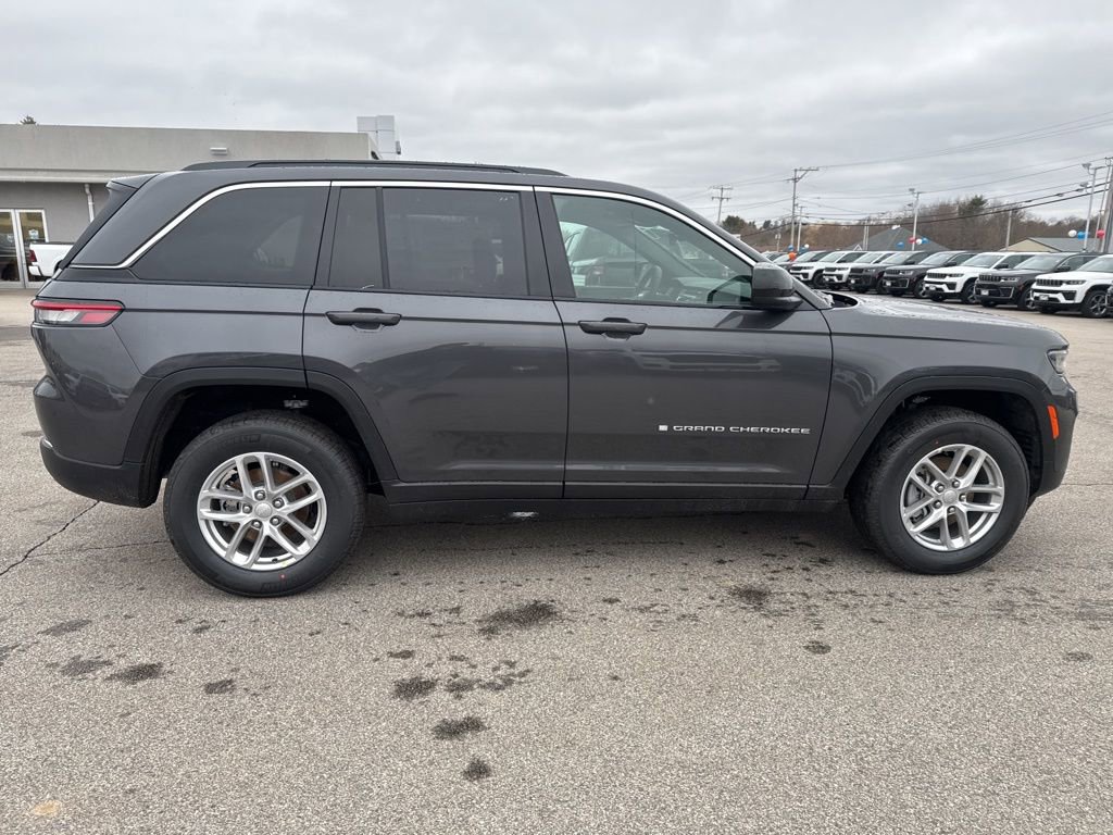 New 2026 Jeep Grand Cherokee Laredo image 6