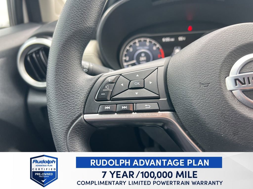 Used 2020 Nissan Versa SV image 37