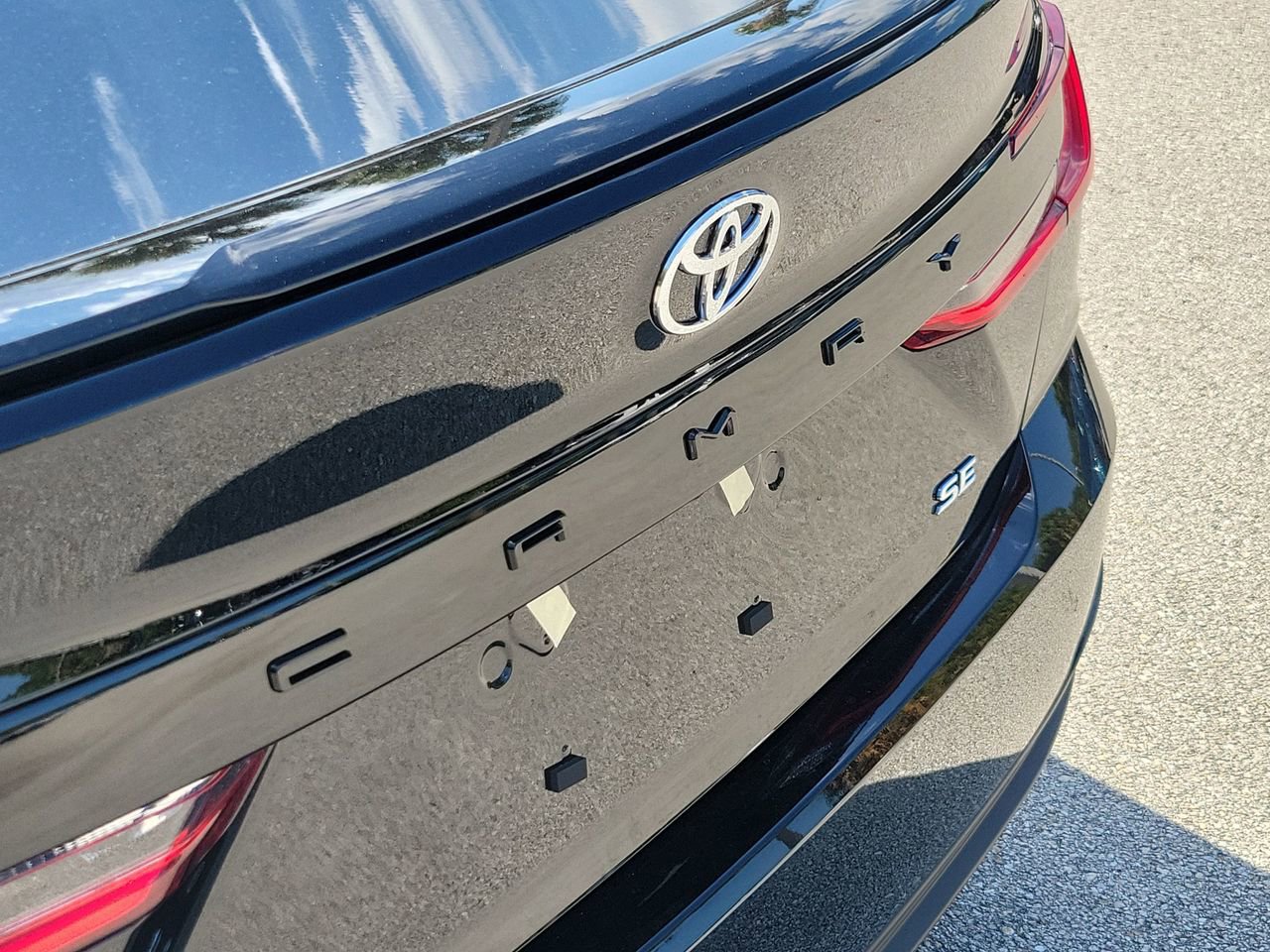 New 2026 Toyota Camry SE FWD image 6