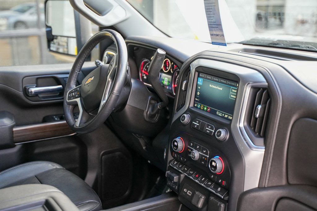 Used 2022 Chevrolet Silverado 2500 LT w/ Convenience Package image 30