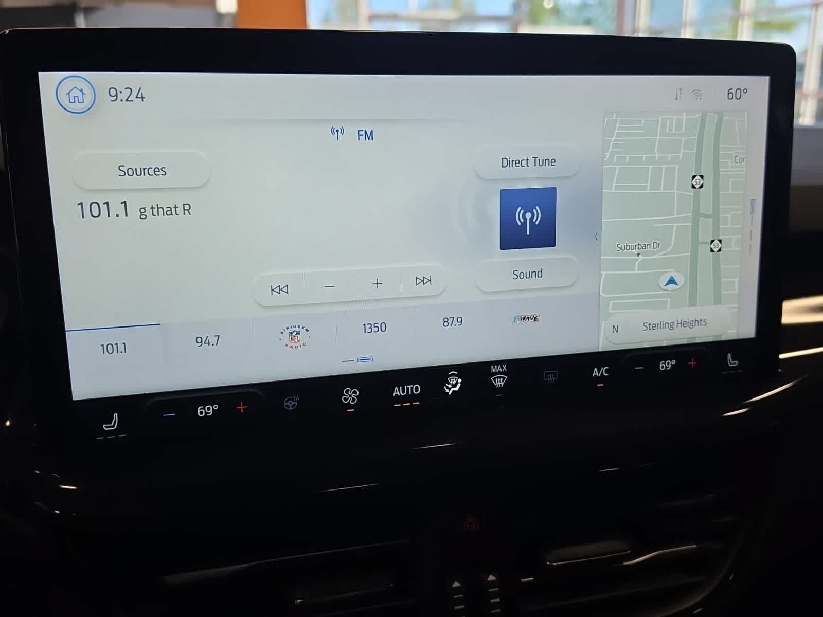 Used 2024 Ford Escape ST-Line w/ Tech Pack #1 AWD/4WD image 29