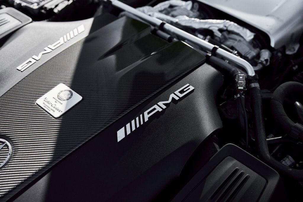 Used 2018 Mercedes-Benz AMG GT R image 25
