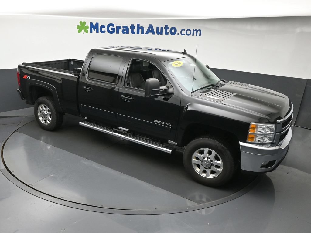 Used 2014 Chevrolet Silverado 2500 LTZ w/ LTZ Plus Package AWD/4WD image 3