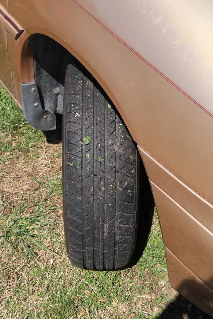 Used 1995 Ford Windstar LX FWD image 40