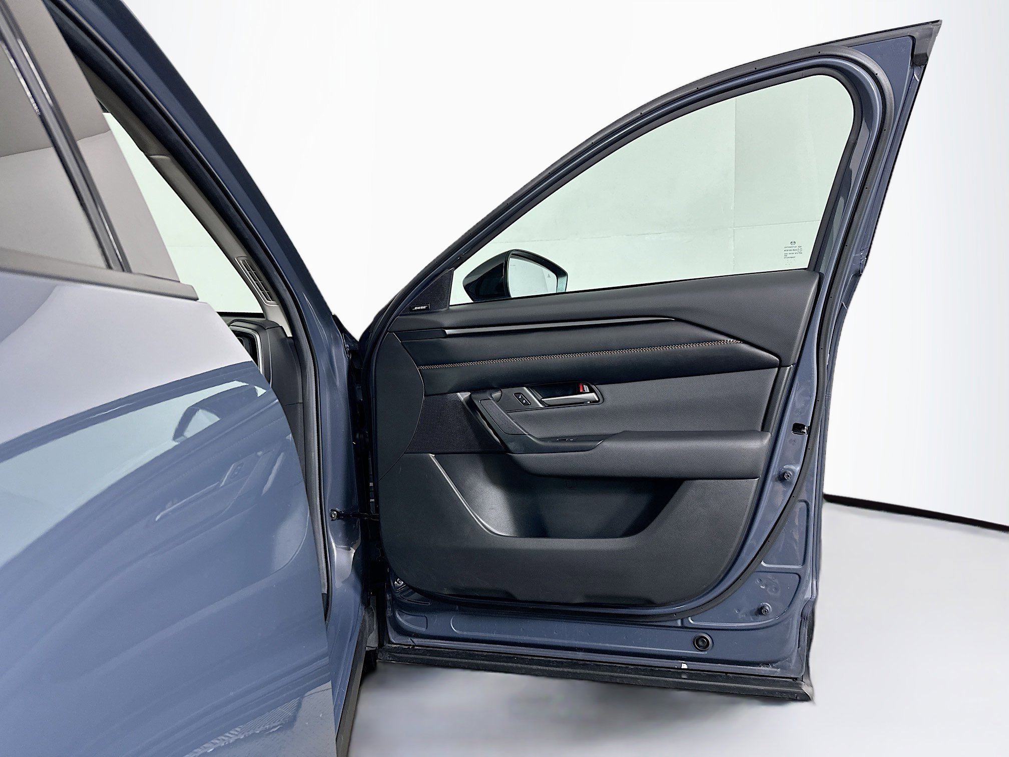 Used 2025 MAZDA CX-50 AWD 2.5 Hybrid w/ Premium Pkg image 33