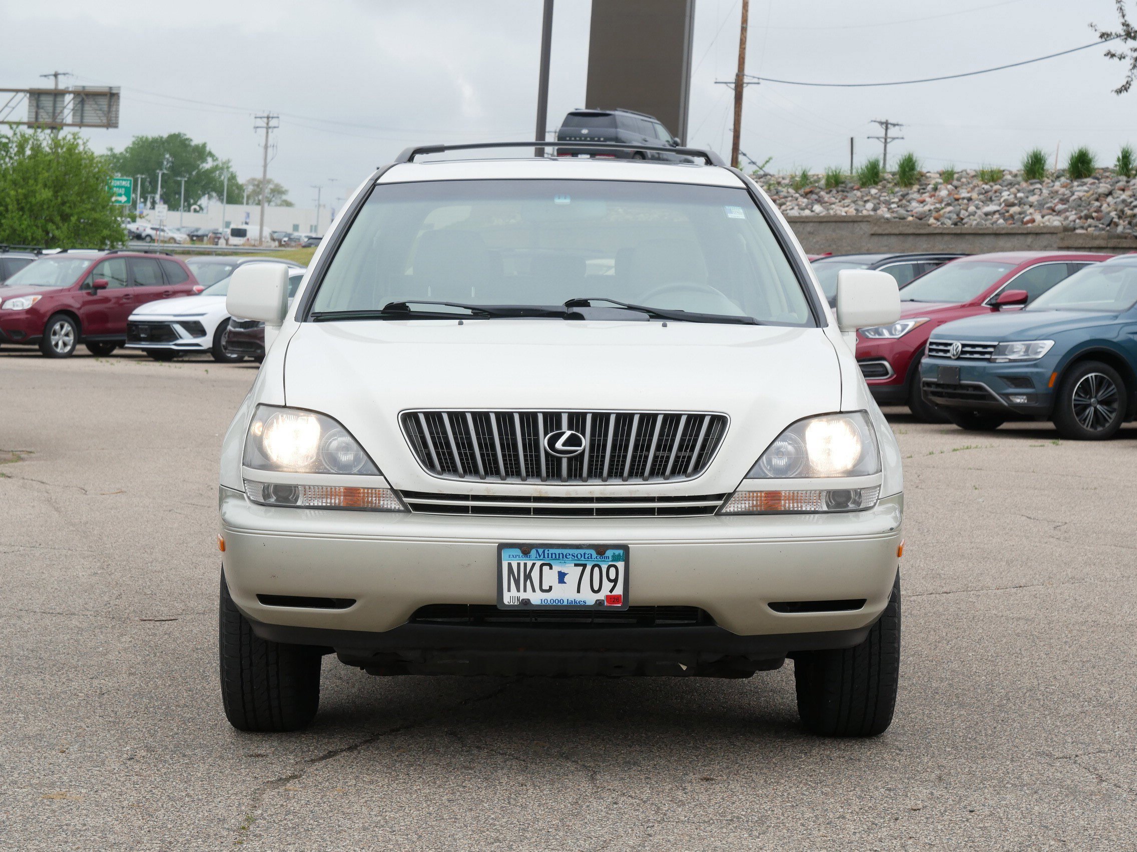 Used 2000 Lexus RX 300 4WD image 3