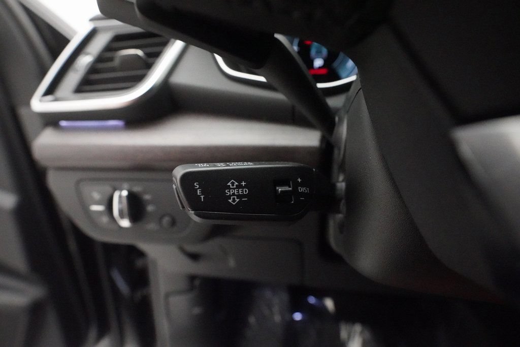 New 2025 Audi Q5 e Premium Plus AWD/4WD image 20