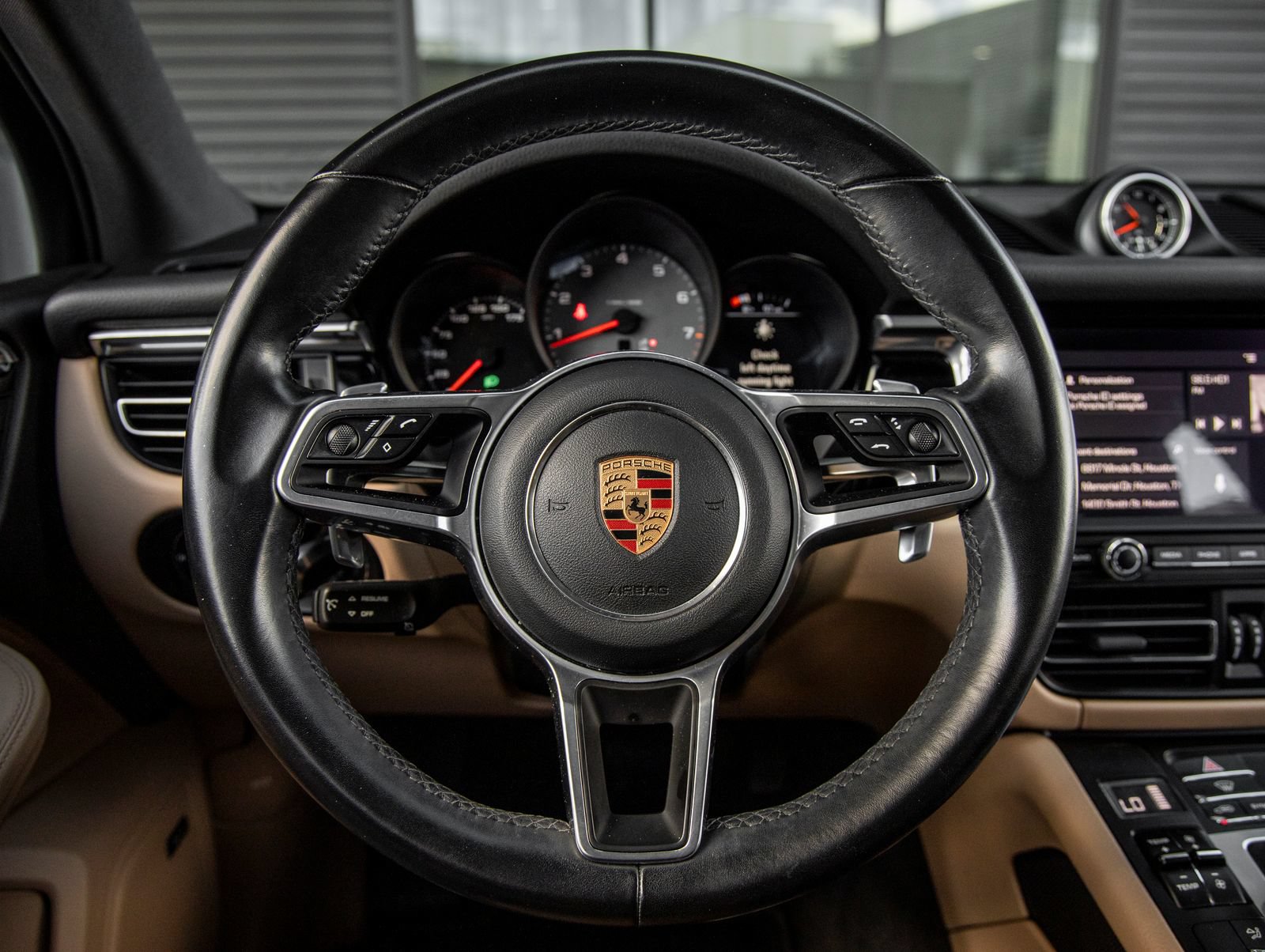 Certified 2020 Porsche Macan S AWD/4WD image 28