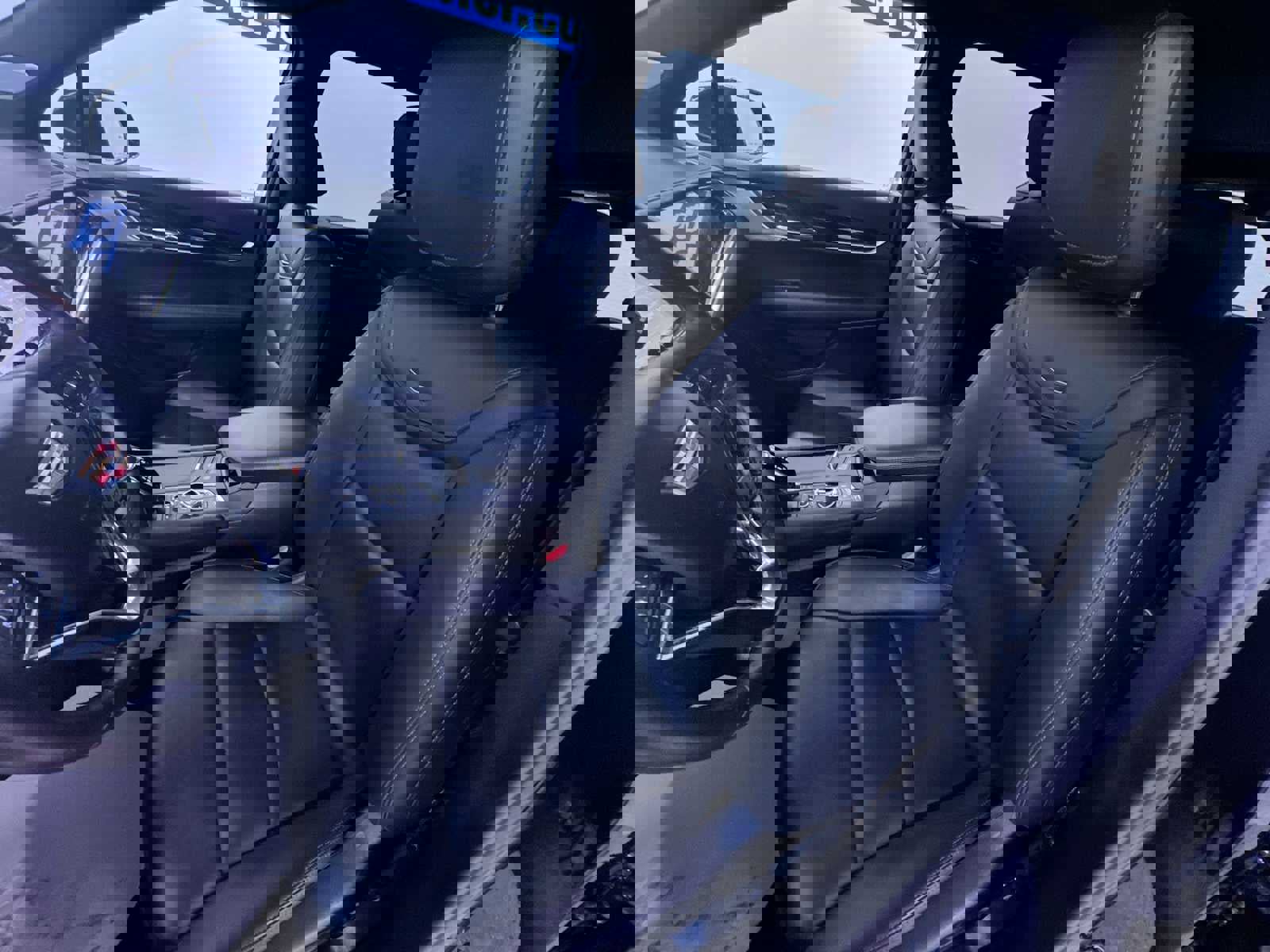 Used 2025 Cadillac XT6 Premium Luxury image 14