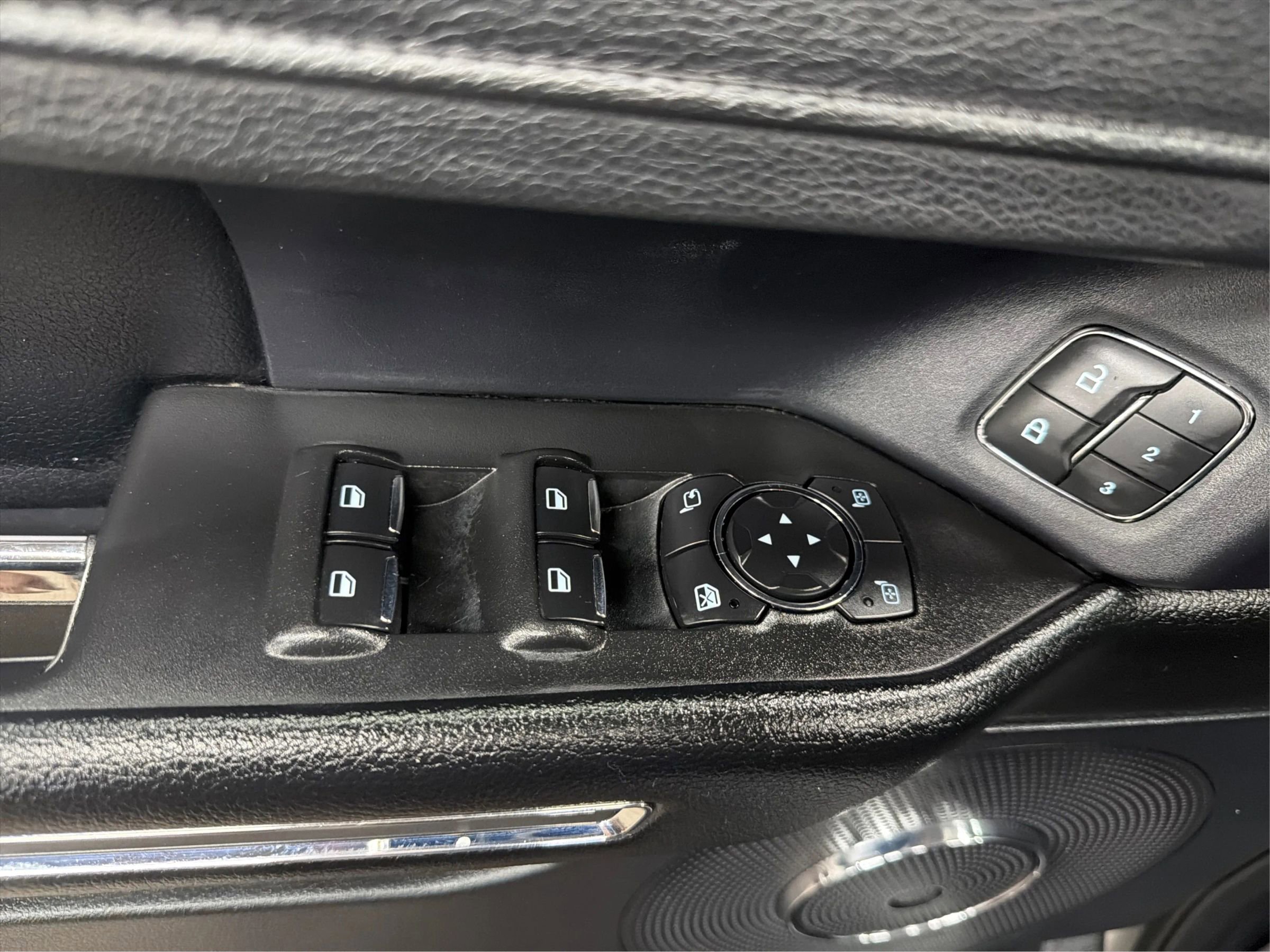 Used 2020 Ford Expedition Max XLT w/ Equipment Group 202A image 29