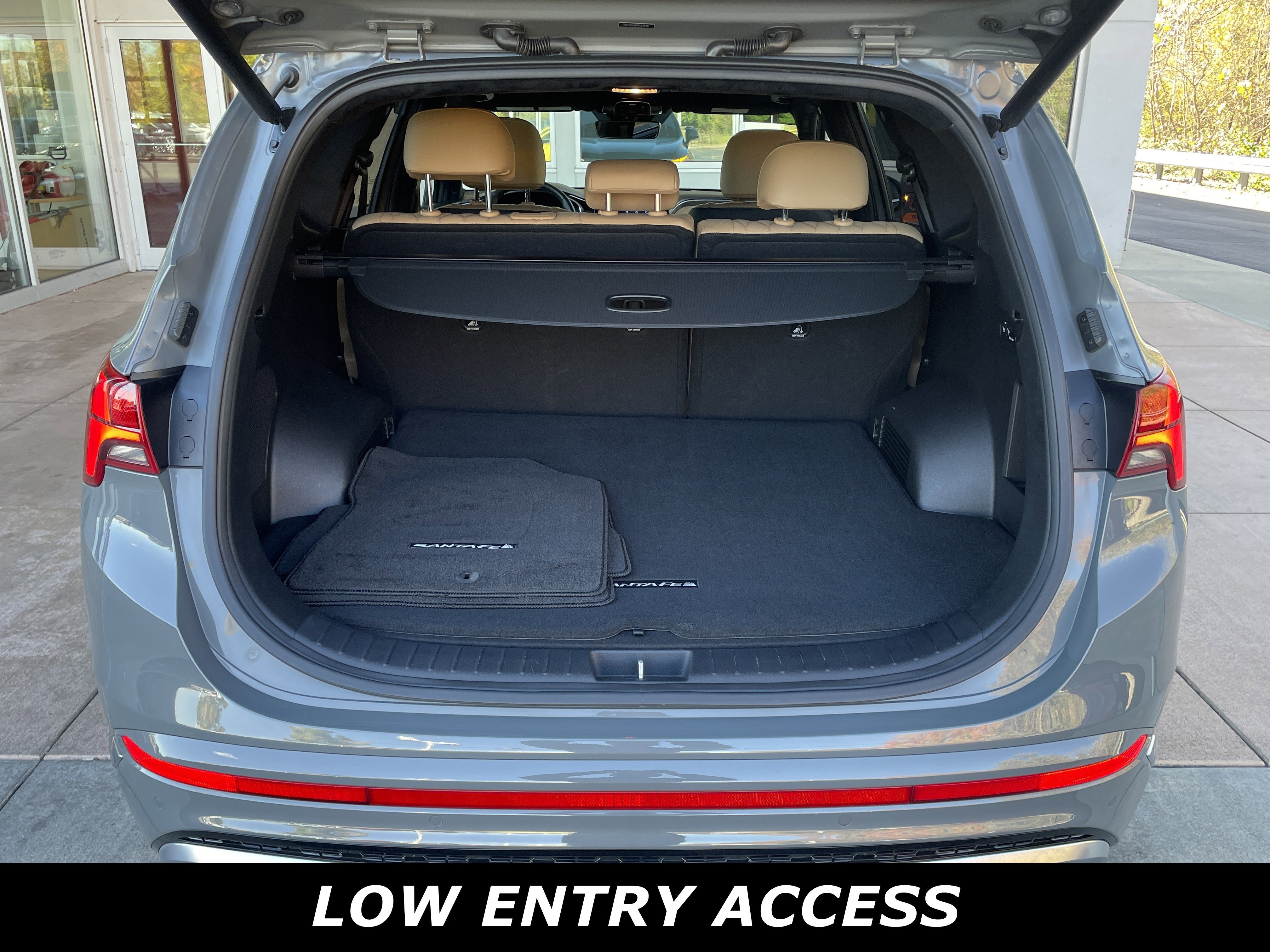 Used 2023 Hyundai Santa Fe Calligraphy image 24