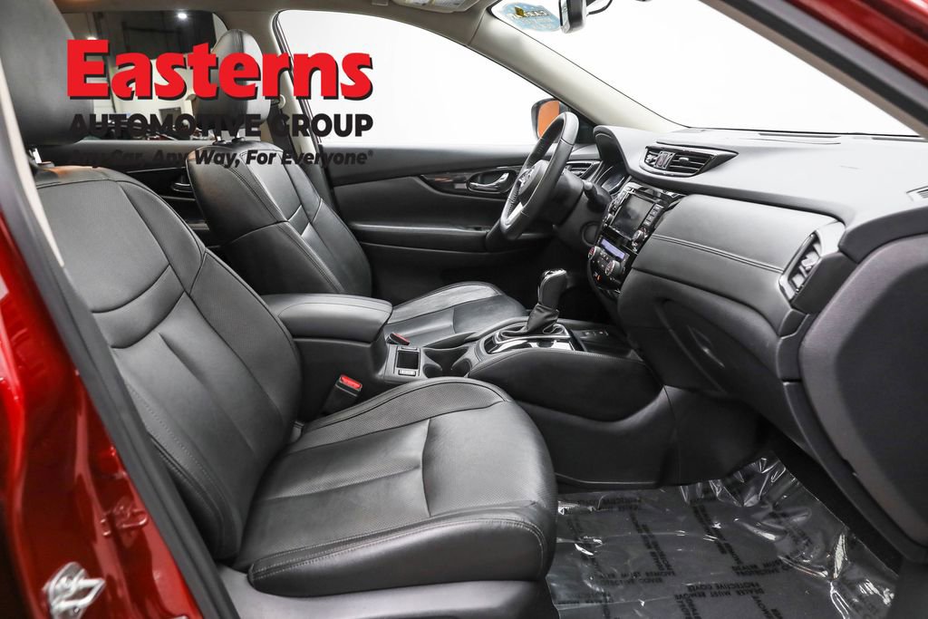 Used 2020 Nissan Rogue SL w/ Premium Package image 26
