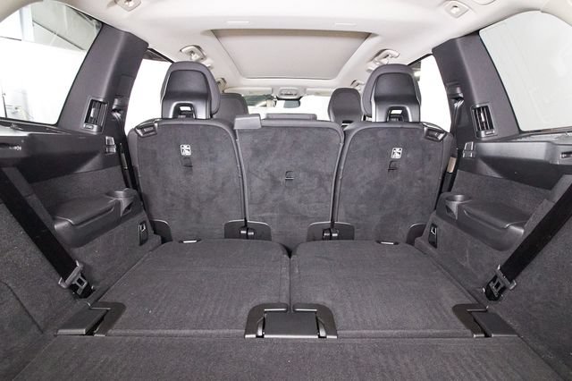 Used 2025 Volvo XC90 B6 Plus w/ Protection Package Premier AWD/4WD image 28