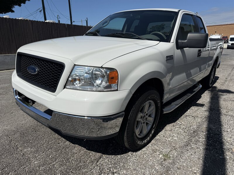 Used 2005 Ford F150 XLT RWD image 2