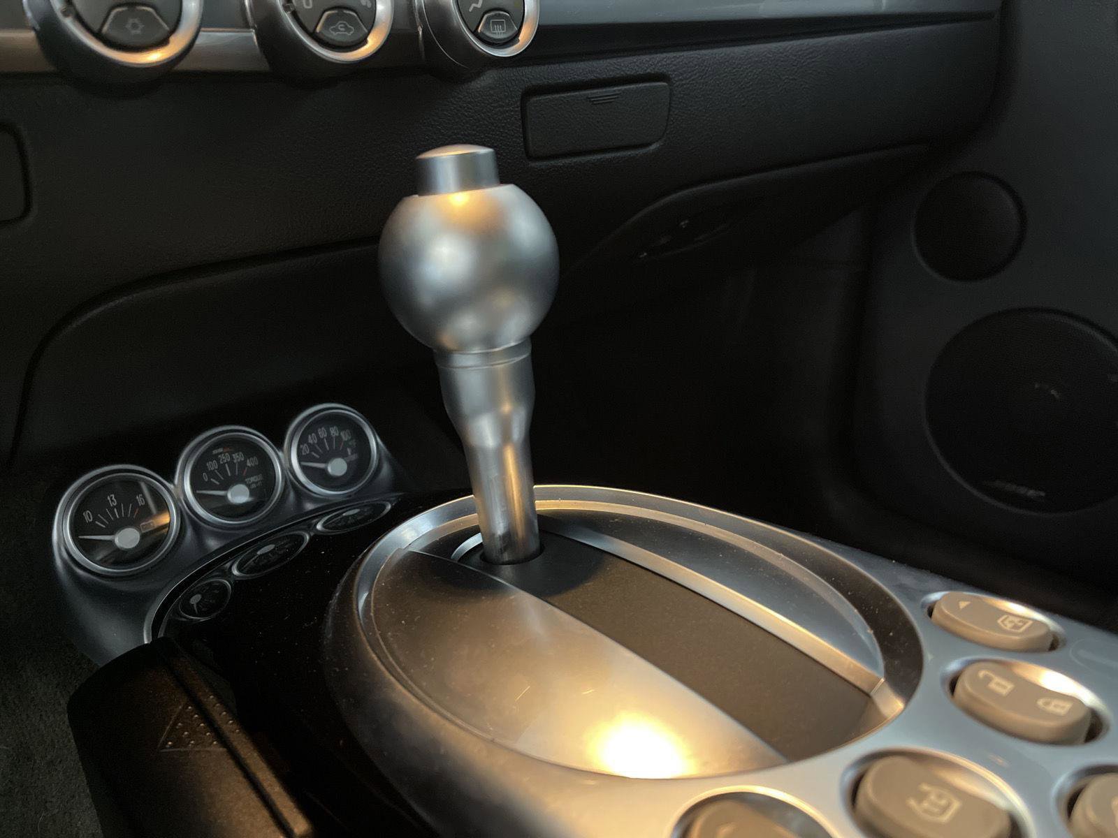 Used 2005 Chevrolet SSR w/ Preferred Equipment Group RWD image 18