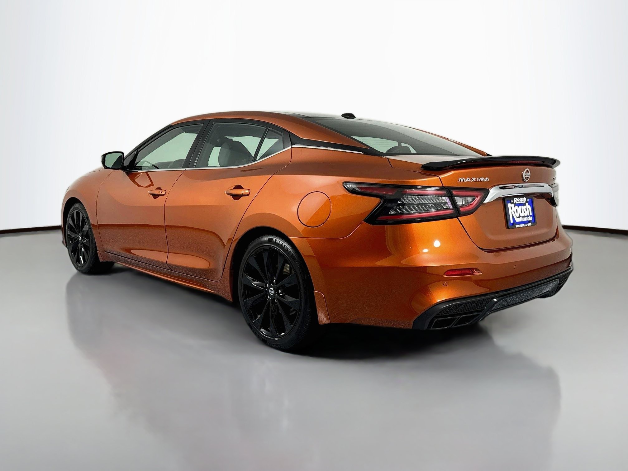 Used 2020 Nissan Maxima SR w/ Sport Mat Group FWD image 7