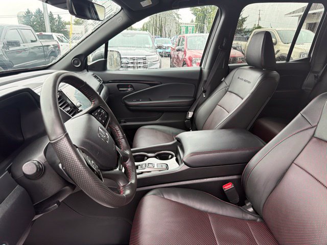 Used 2025 Honda Ridgeline Black Edition image 22