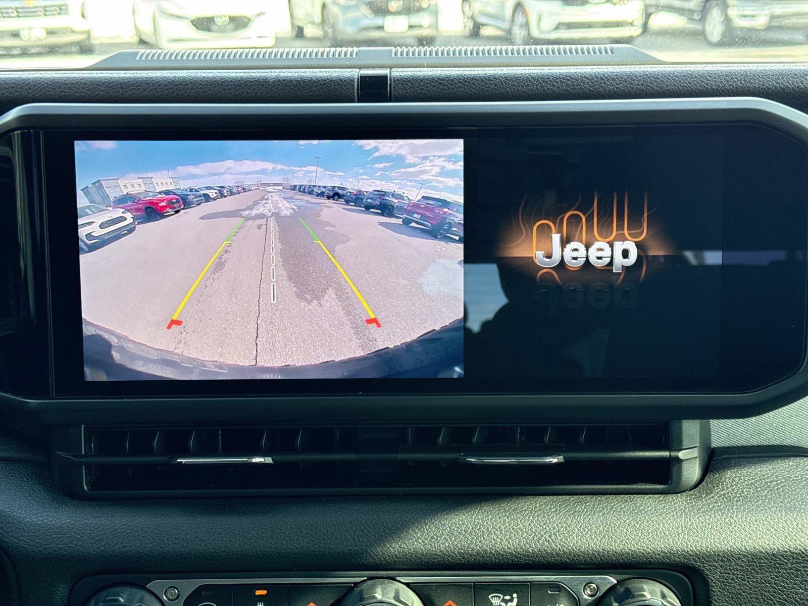 Used 2024 Jeep Wrangler Willys image 4