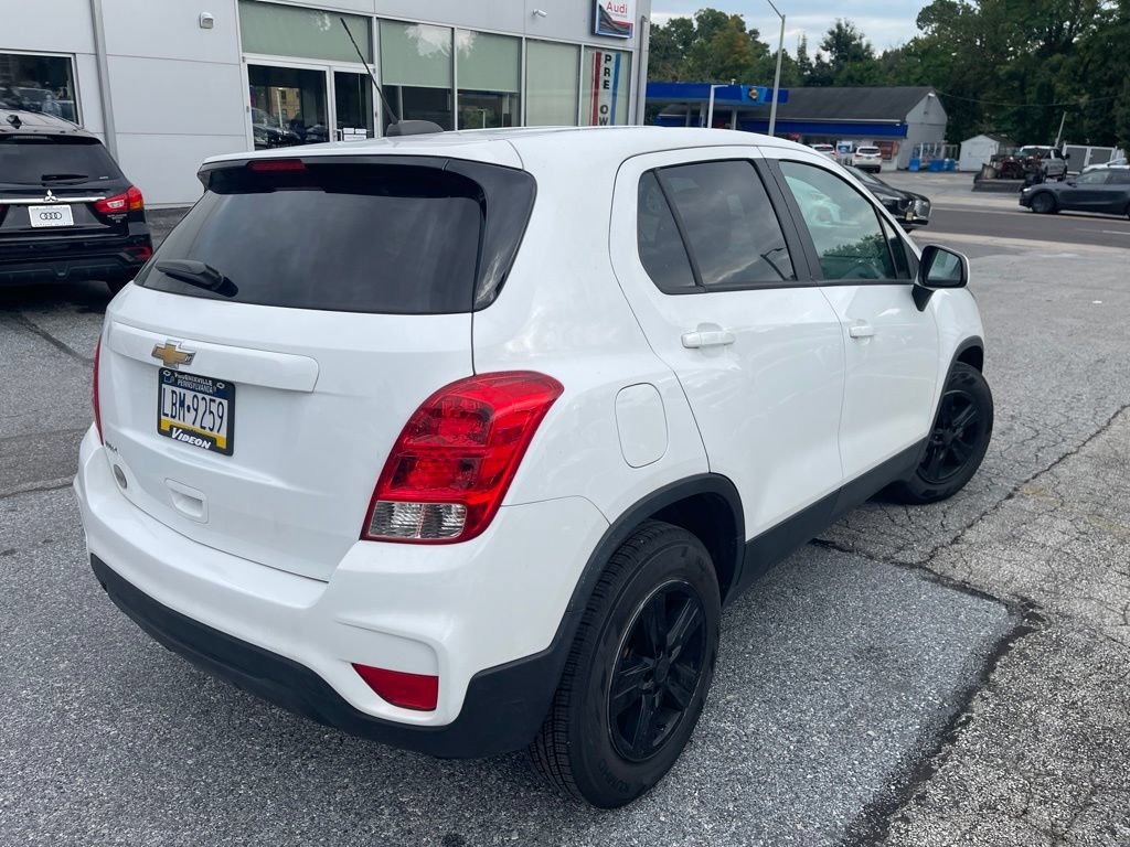 Used 2020 Chevrolet Trax LS w/ Tint and Cruise Package FWD image 8