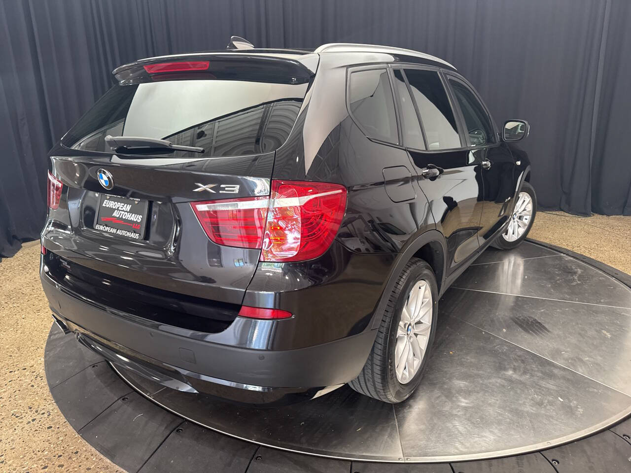 Used 2013 BMW X3 xDrive28i AWD/4WD image 9