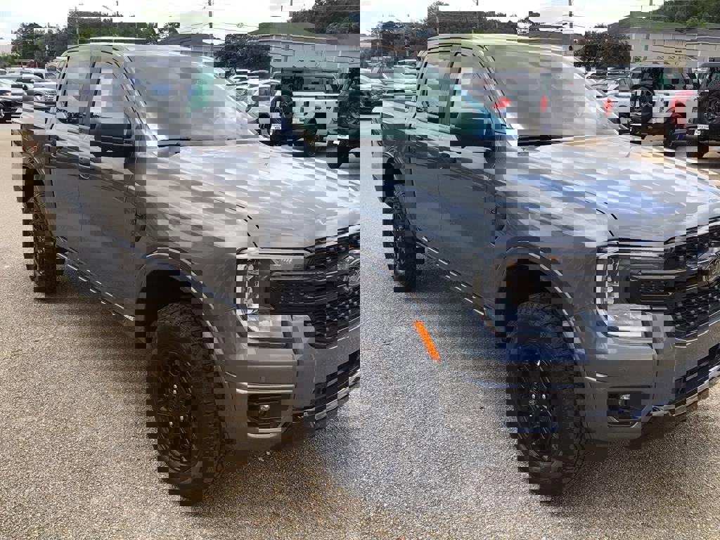 New 2025 Ford Ranger XLT w/ FX4 Off-Road Package image 8
