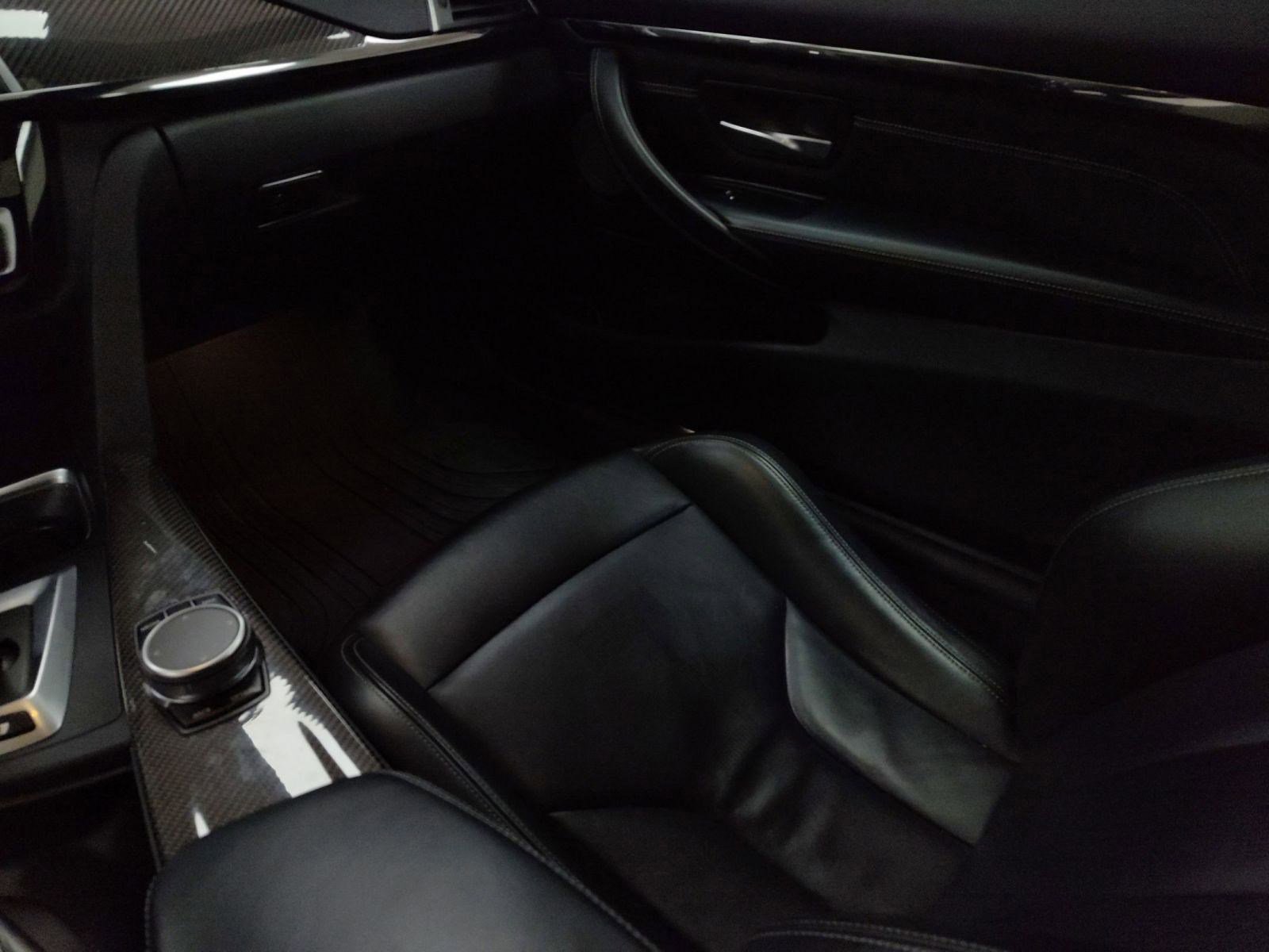 Used 2020 BMW M4 Coupe w/ Executive Package image 27