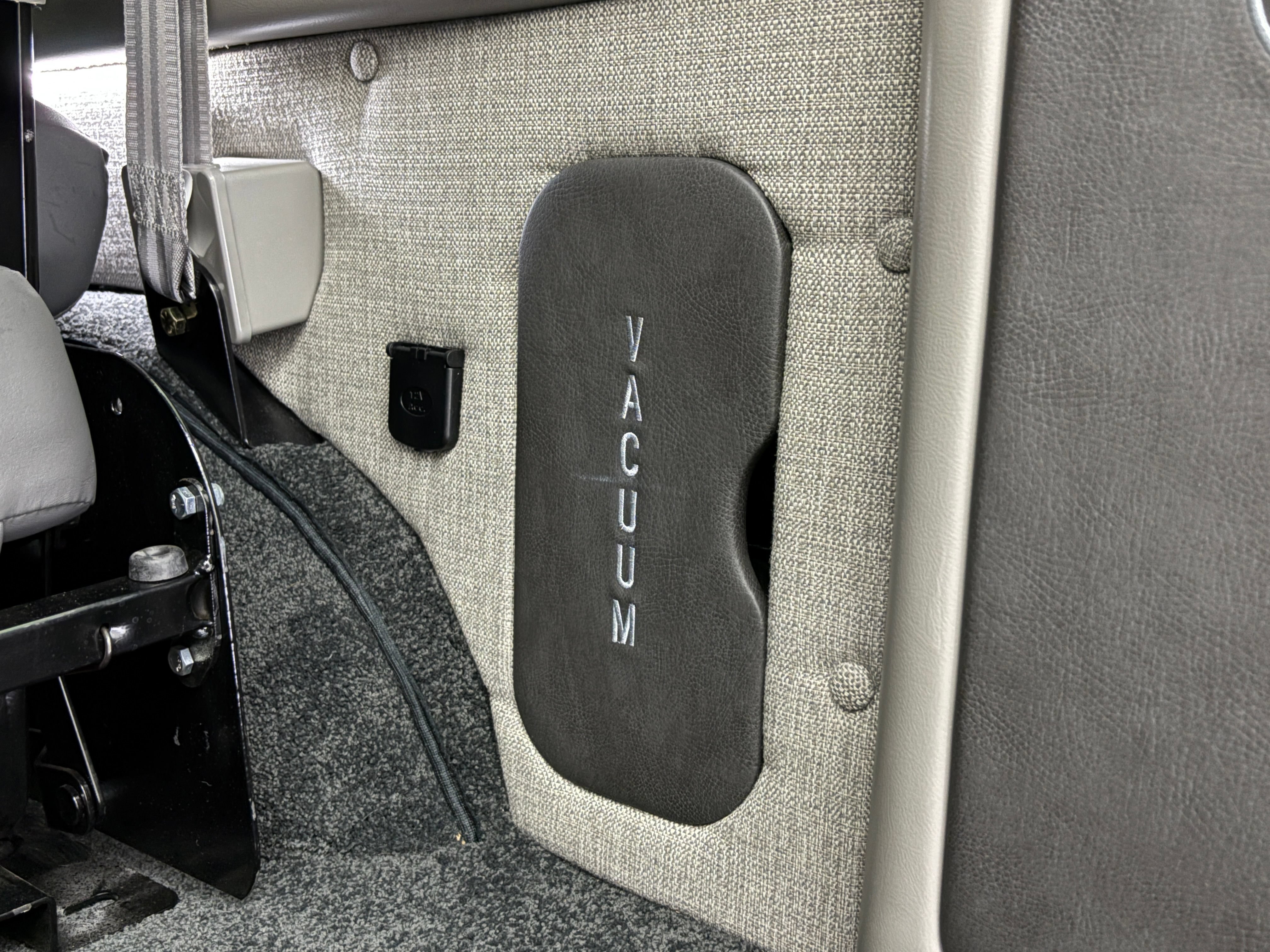 Used 2025 Chevrolet Express 2500 w/ Driver Convenience Package RWD image 12