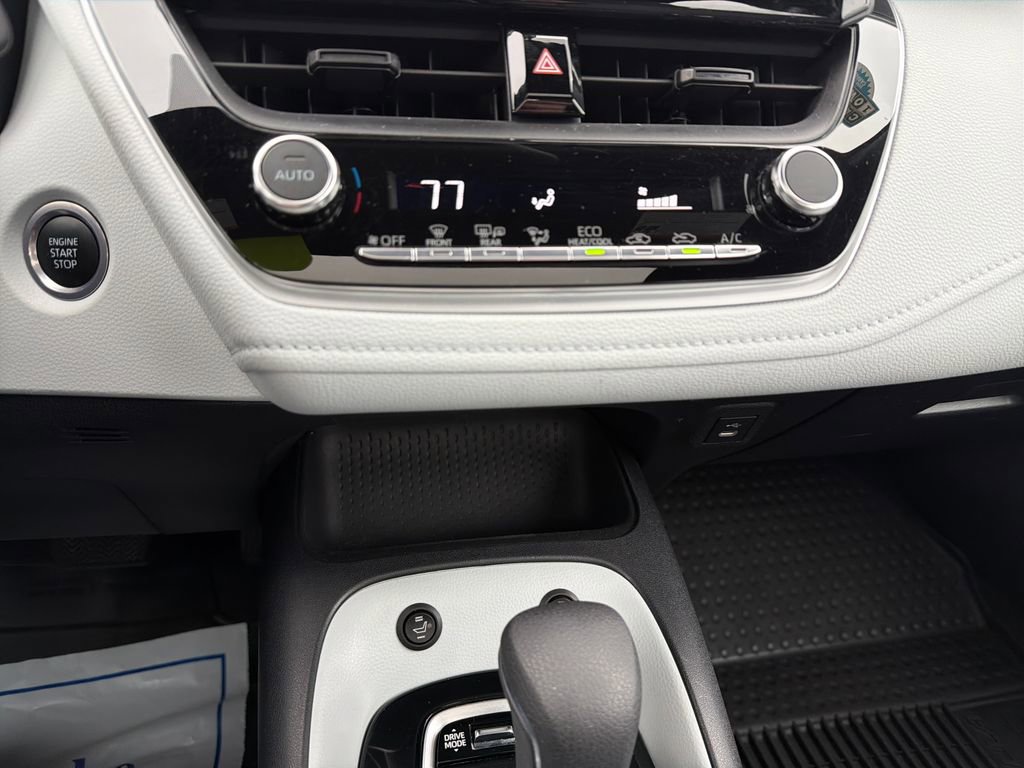Used 2023 Toyota Corolla SE image 17