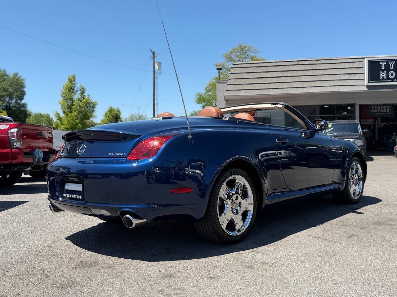 Used 2005 Lexus SC 430 Convertible w/ Preferred Accessory Pkg RWD image 12