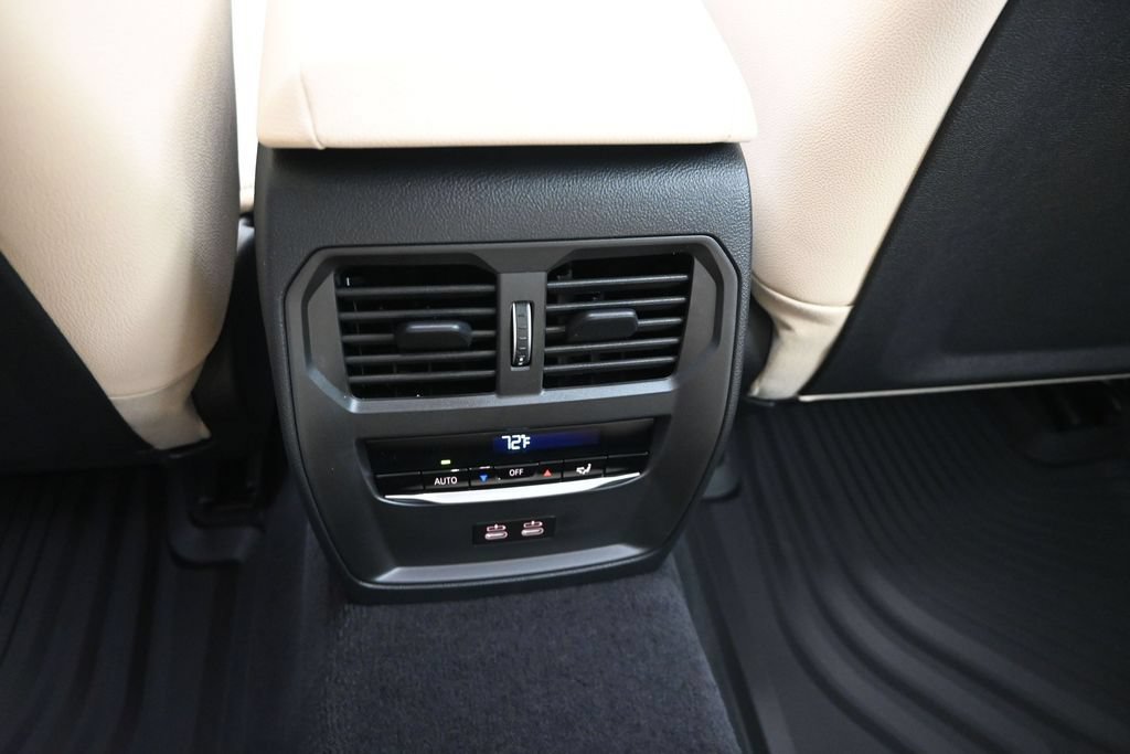 New 2026 BMW 430i w/ Premium Package RWD image 18