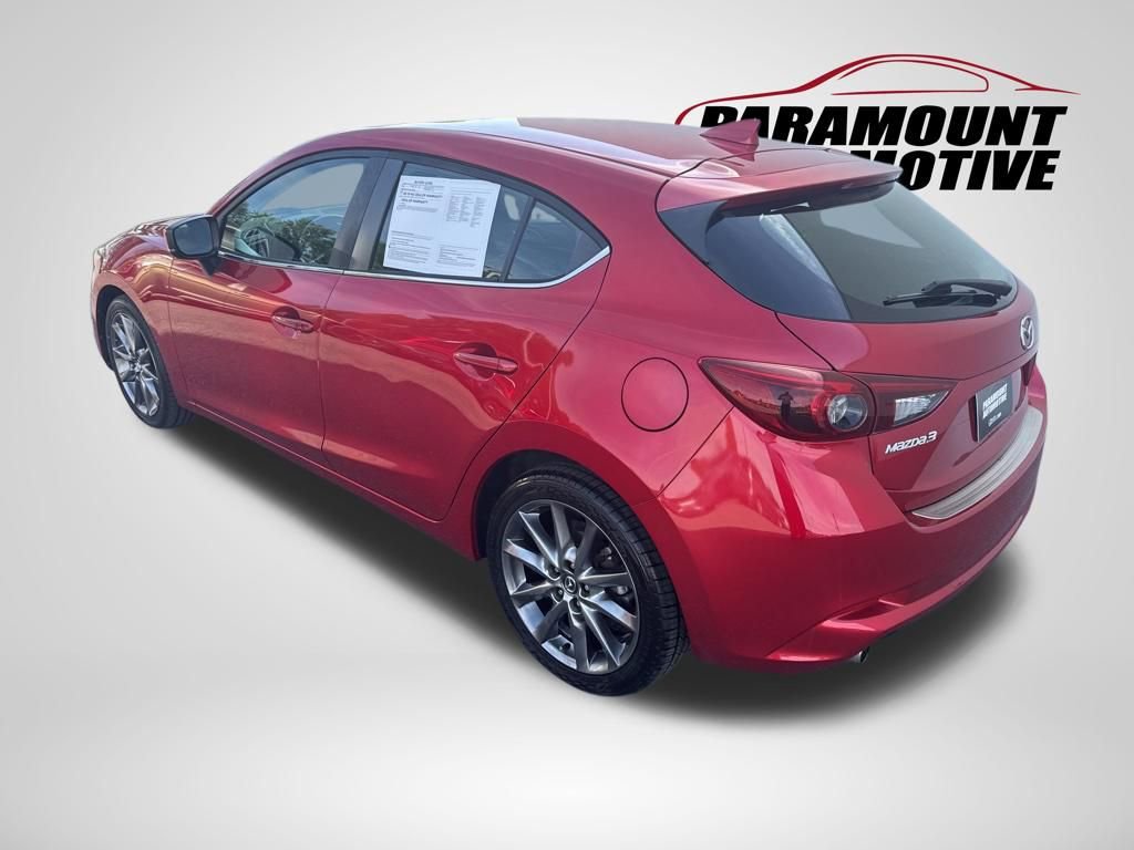 Used 2018 MAZDA MAZDA3 Grand Touring w/ Premium Equipment Package FWD image 5