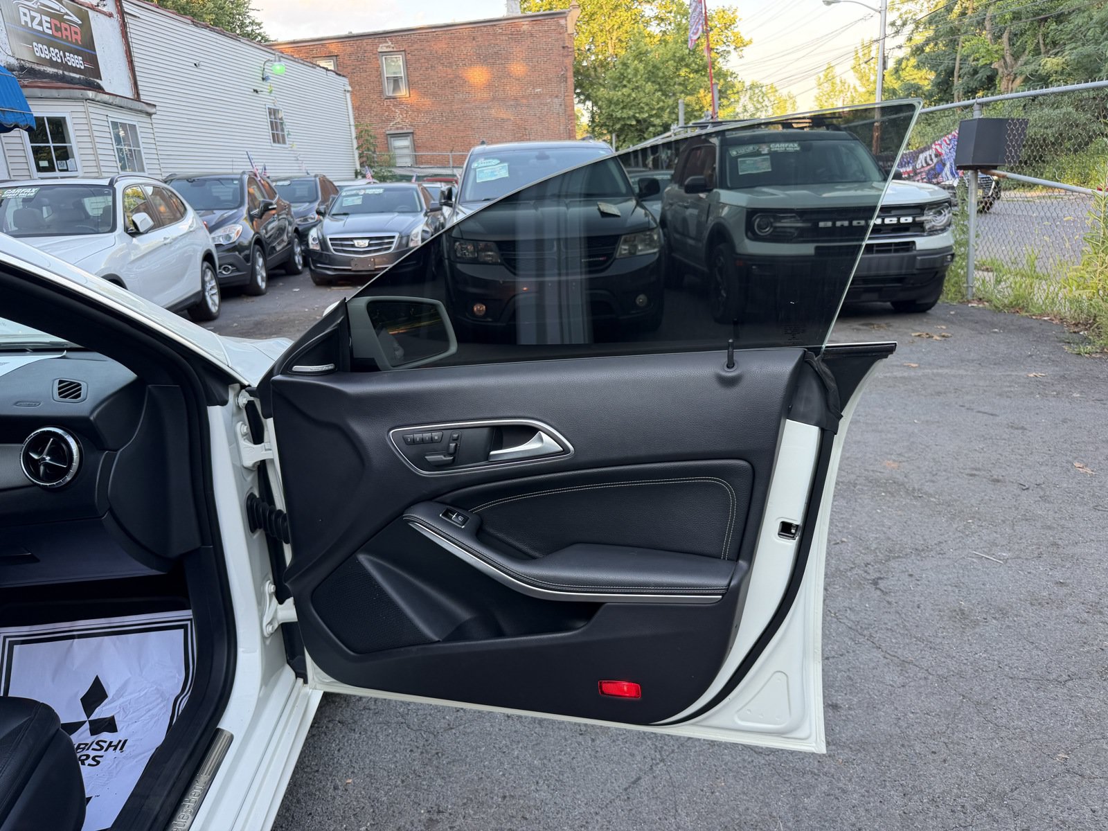 Used 2014 Mercedes-Benz CLA 250 image 44