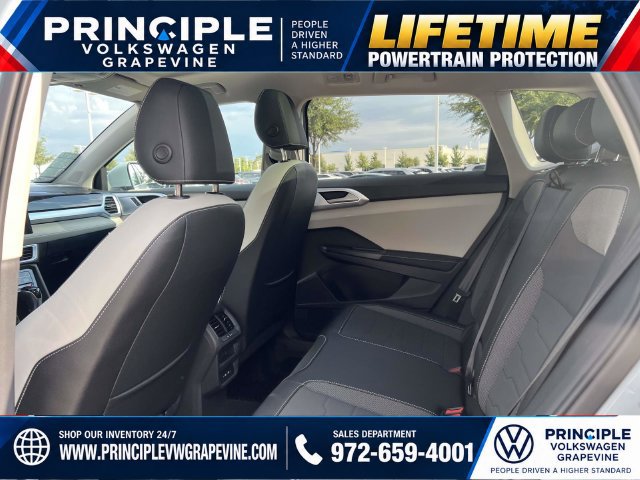 New 2027 Volkswagen Taos SE FWD image 23