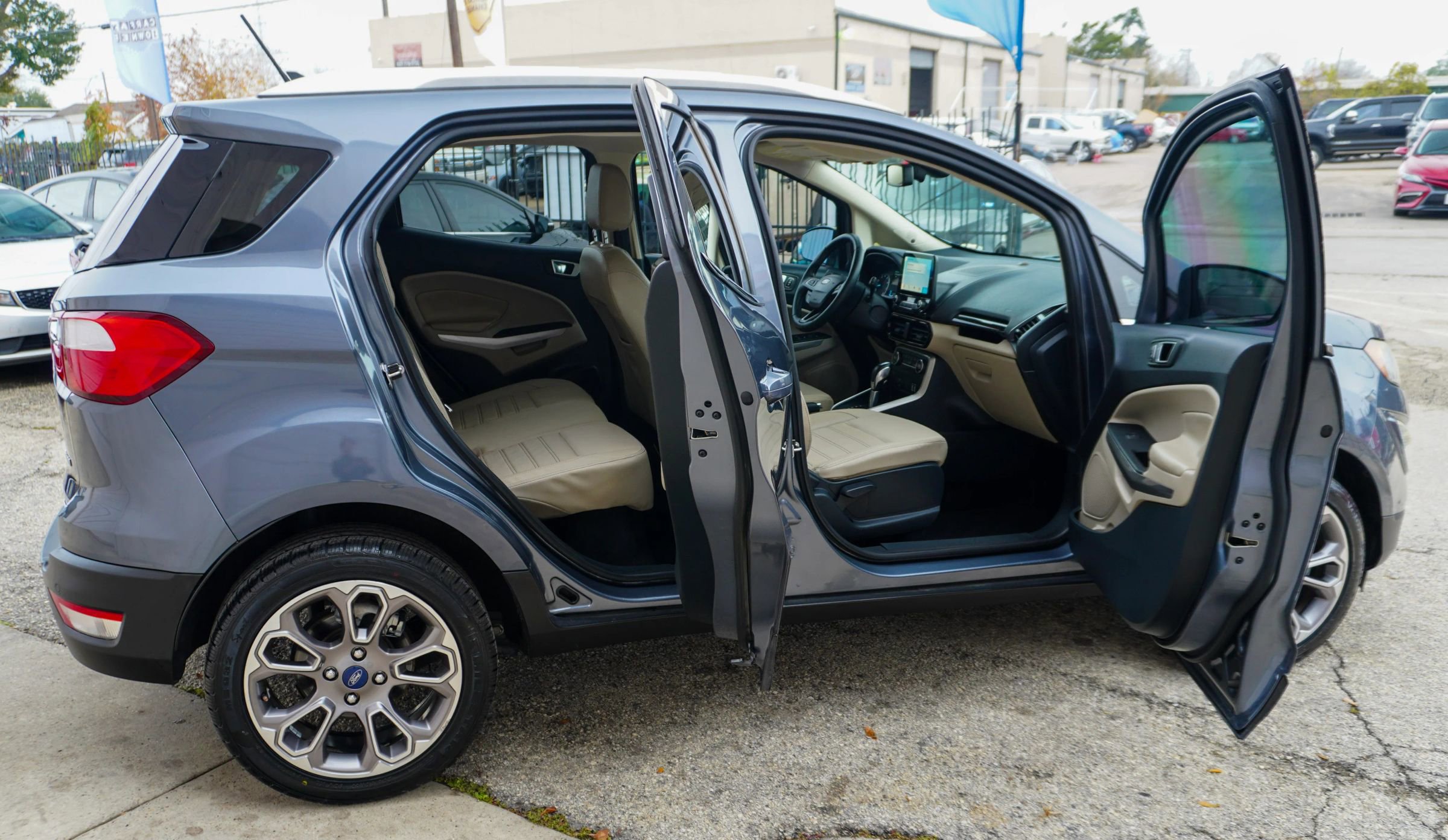 Used 2018 Ford EcoSport Titanium image 17