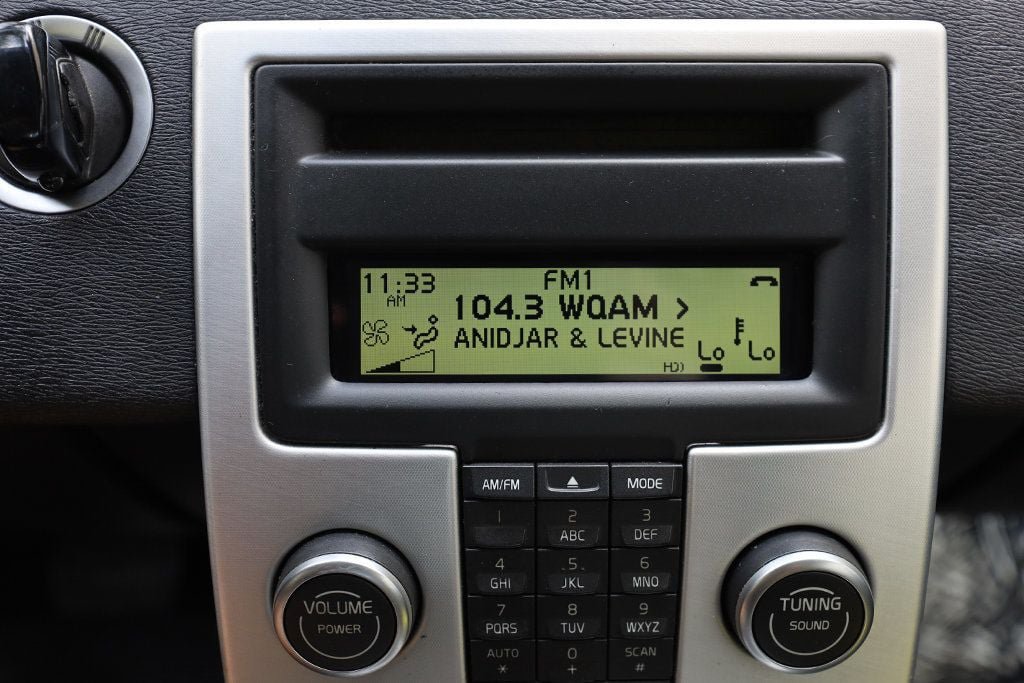 Used 2012 Volvo C70 T5 FWD image 34